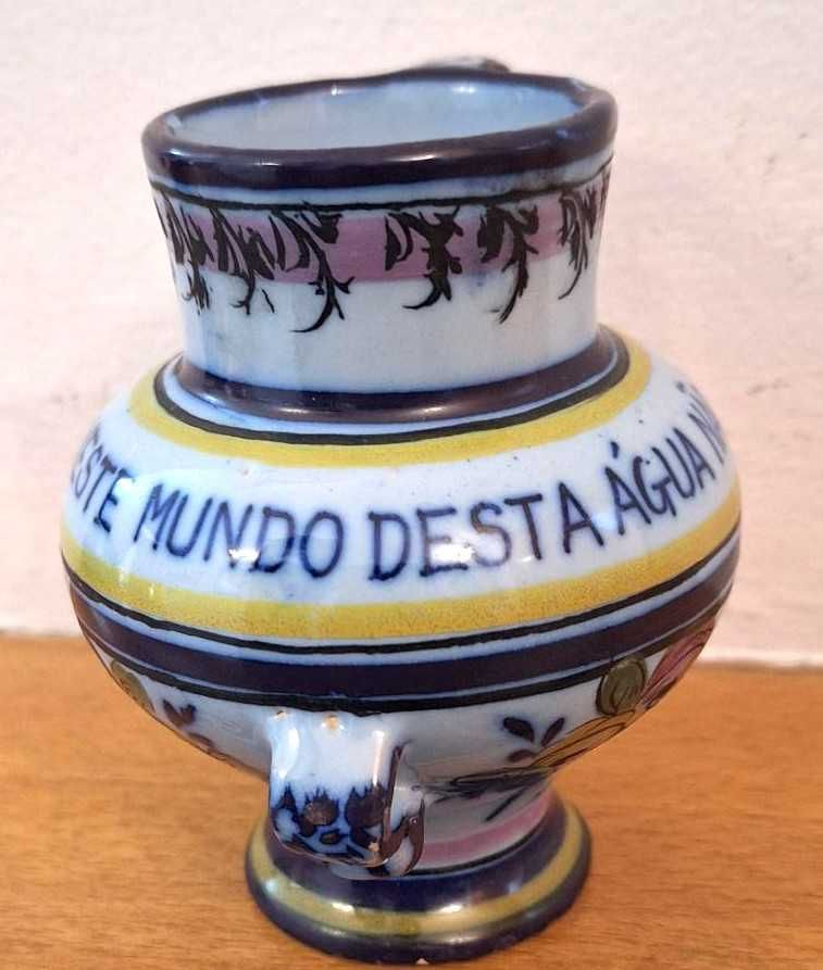 Jarrinha em faiança E.P.L., Alcobaça, com dizeres