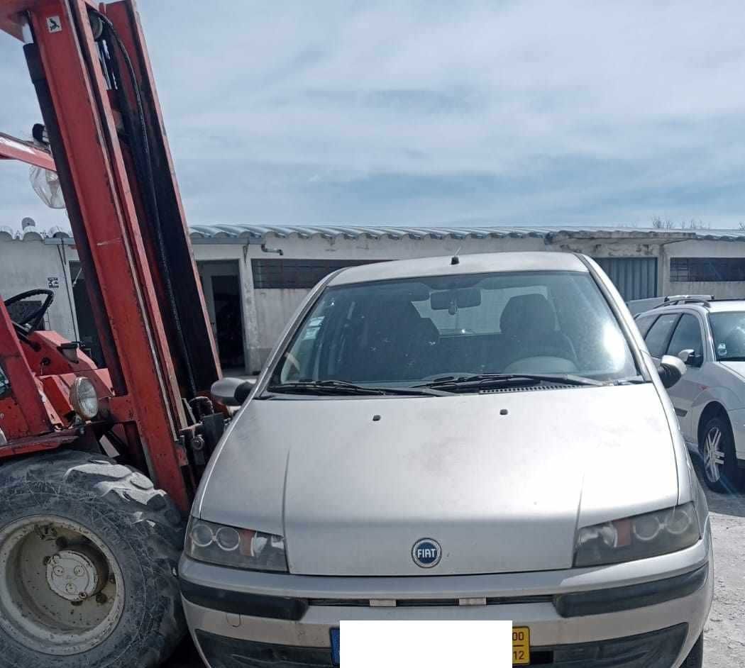 Para peças Fiat Punto II 1.2 16V ano 2000