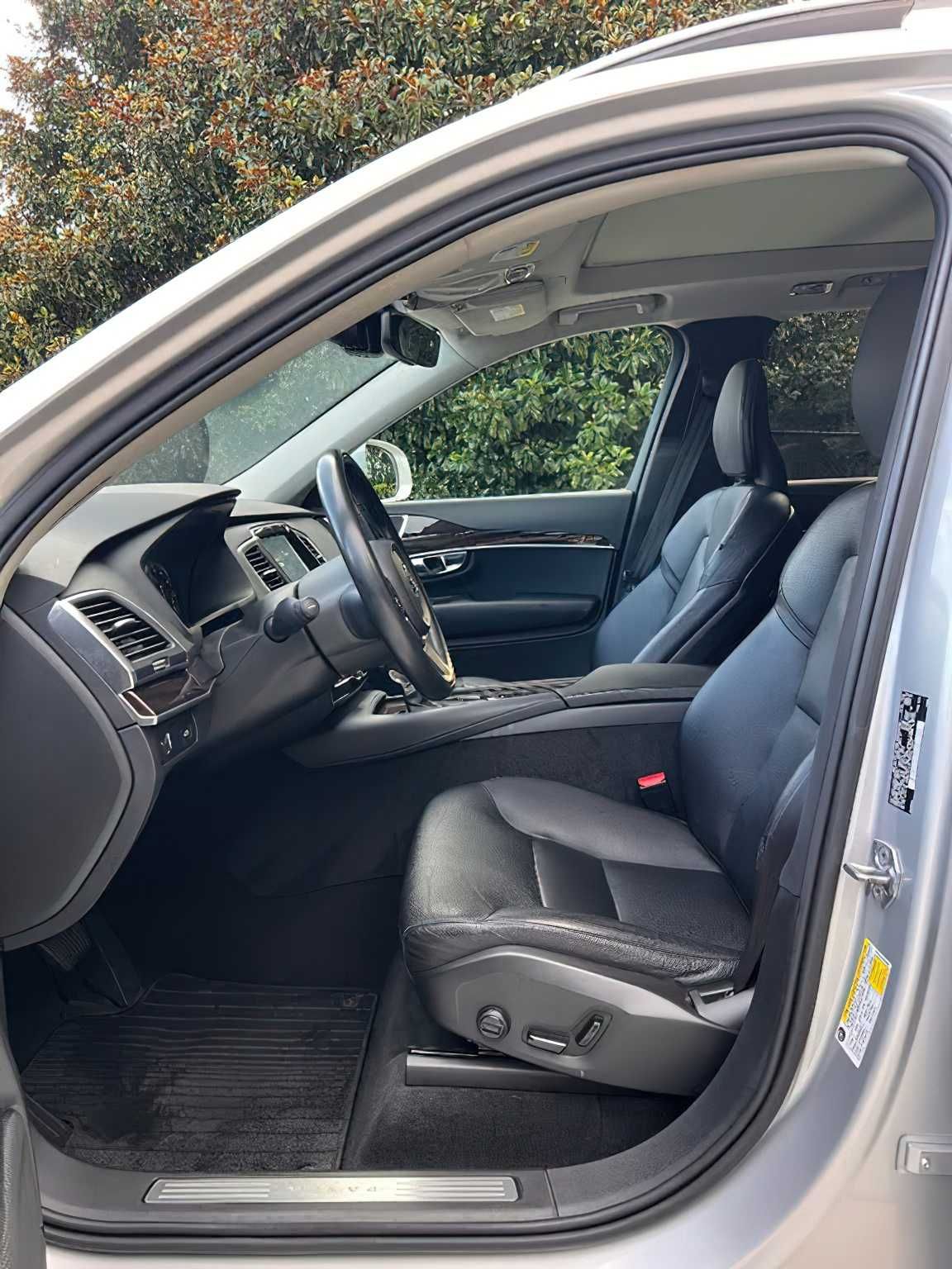 Volvo XC90  2019