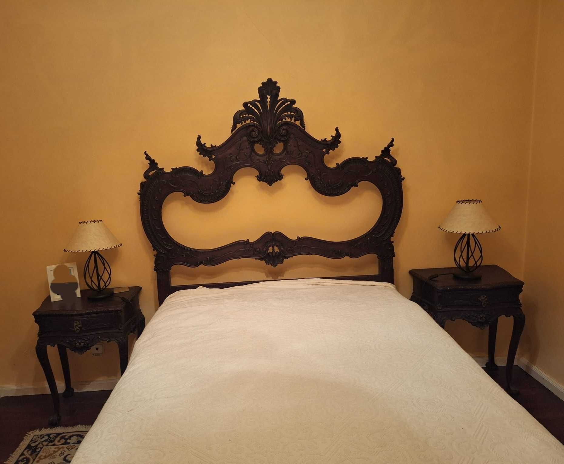 Conjunto de mobília de quarto D. João V
