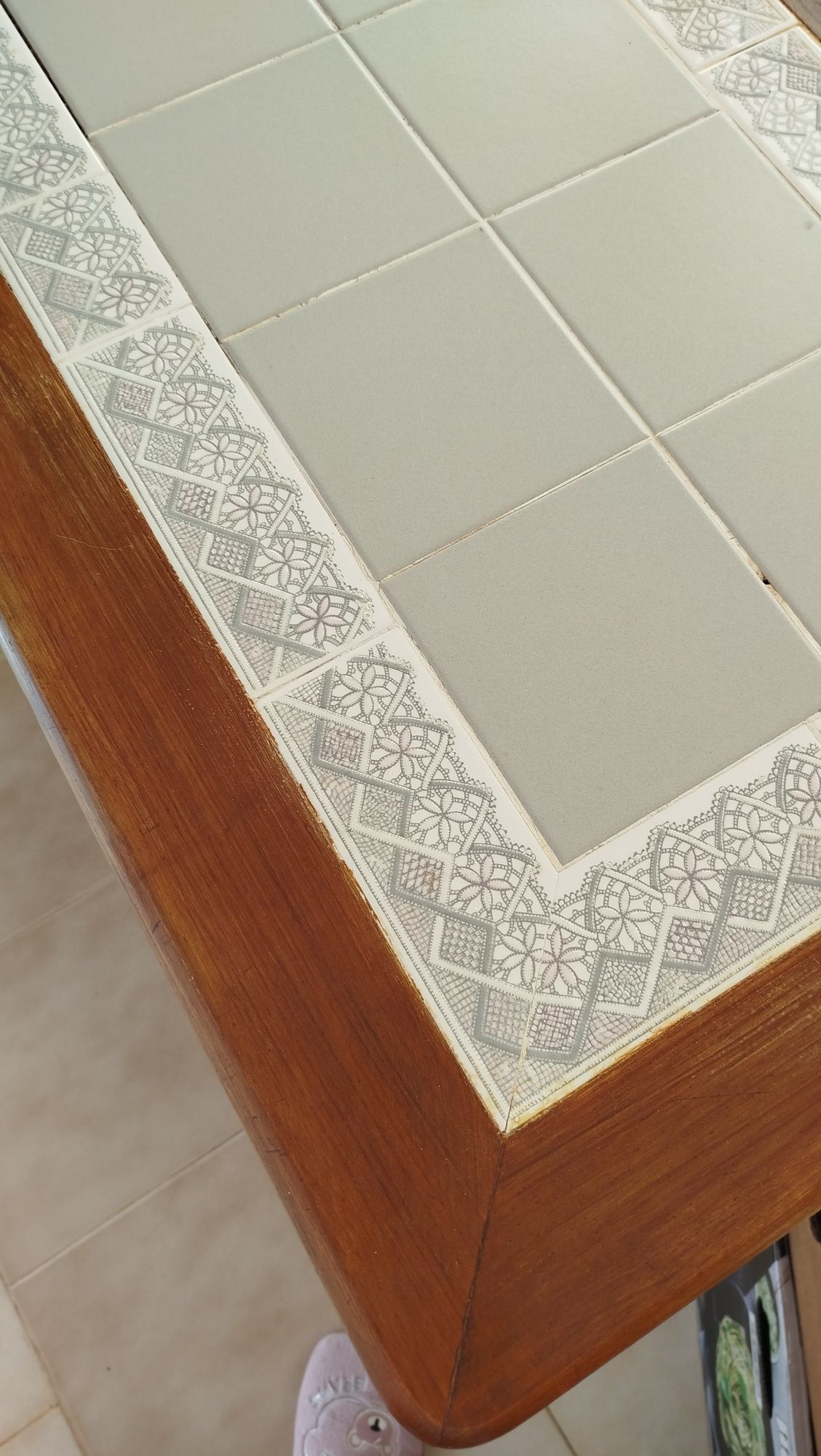 Conjunto Mesa e bancos