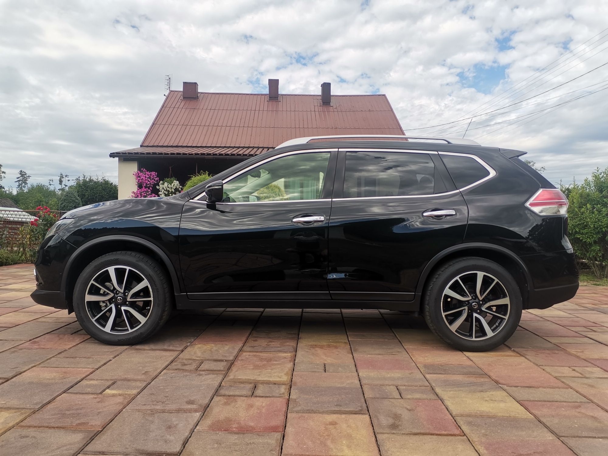 Nissan X-trail 1.6dci 130km 4x4 7osobowy kamery 360 Radar