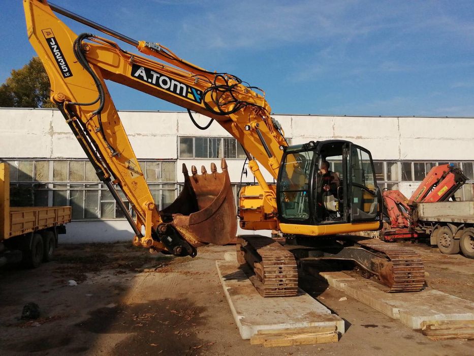 Маніпулятор екскаватора телескопічний навантажувач  площадка самосвас