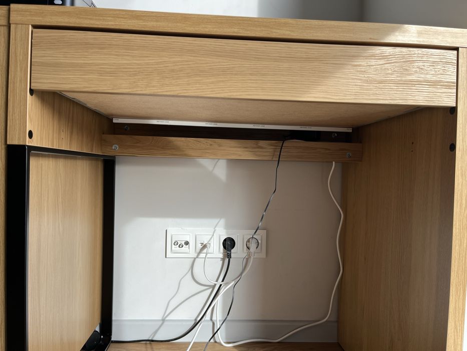 Biurko MICKE ikea