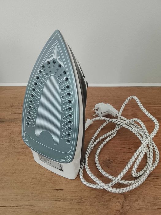 Sprzedam żelazko parowe - stan idealny