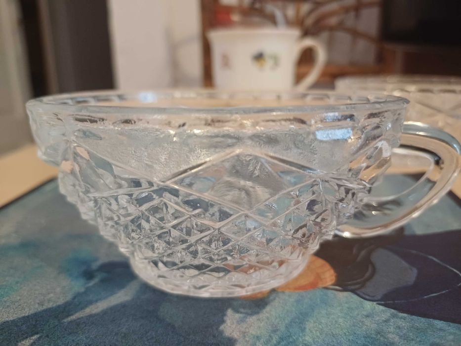 Retro kryształowe filiżanki 6 szt.