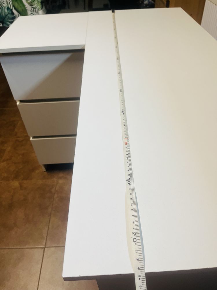 Białe biurko rogowe 125x85