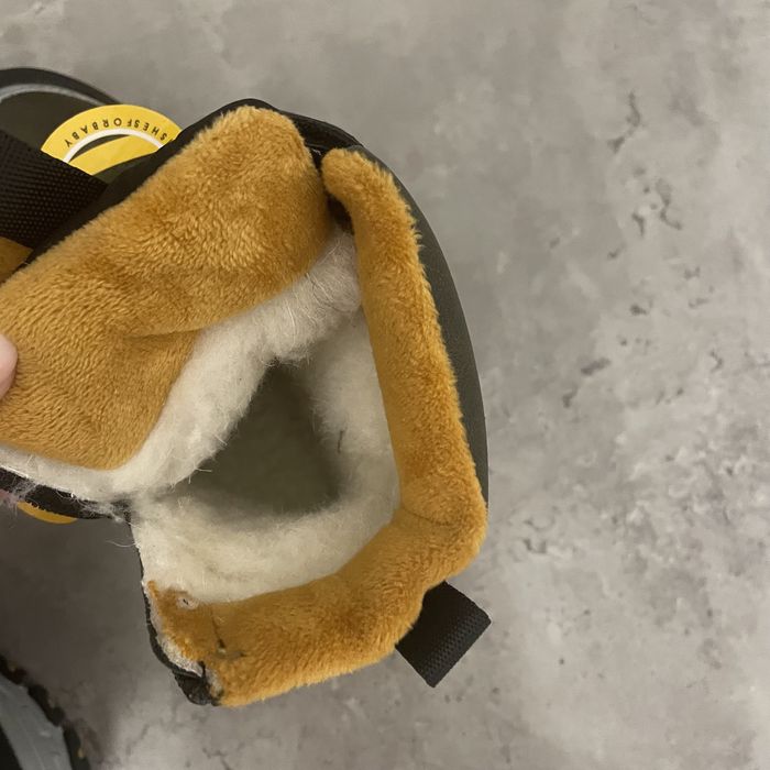 Нові чобітки на овчині, 26 розмір