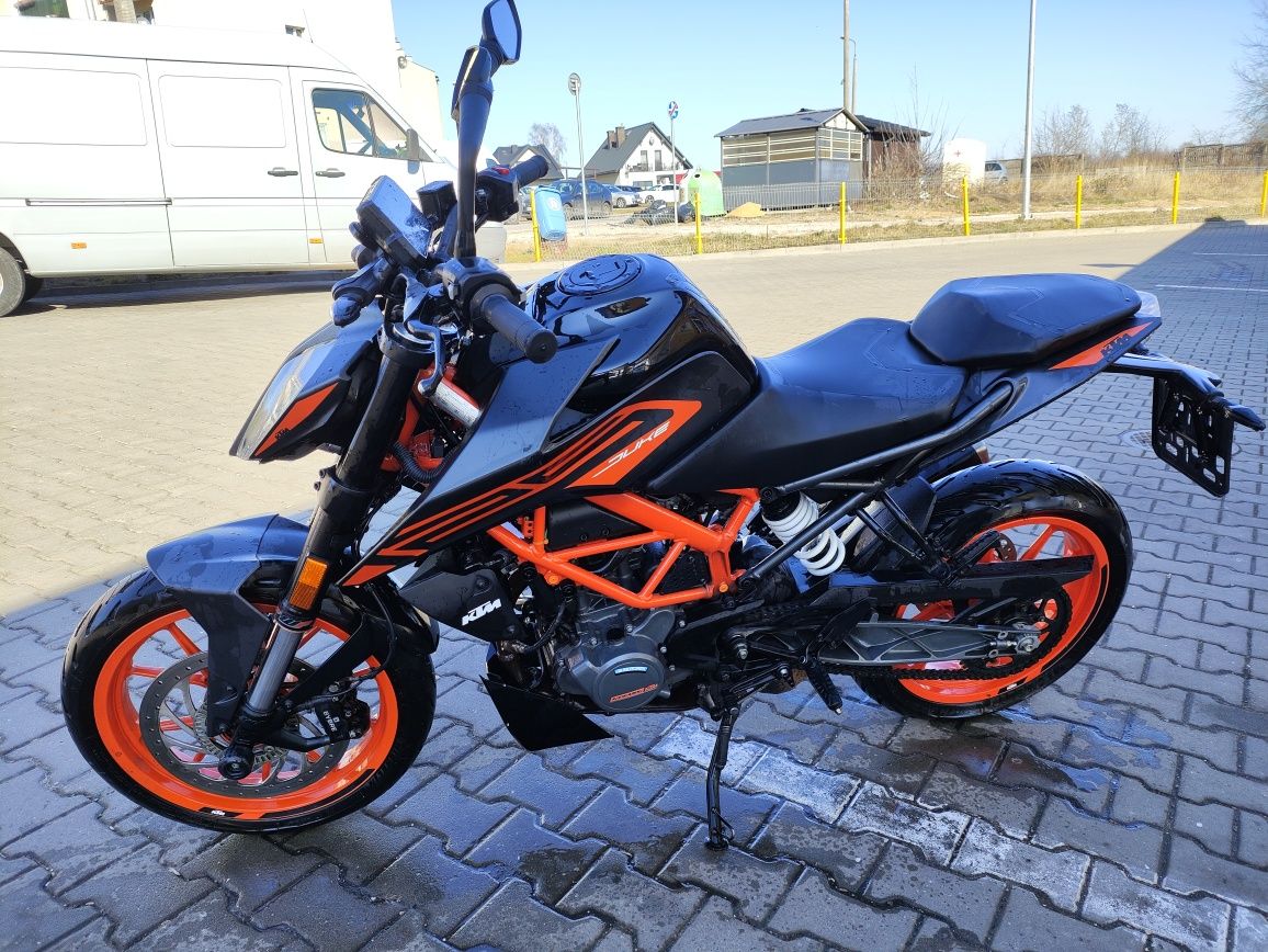 KTM Duke 125 ABS 2021r kat.B