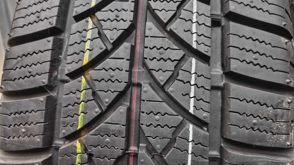 Шини 215/65R16С. 99% ! Пари!  Зима М+С