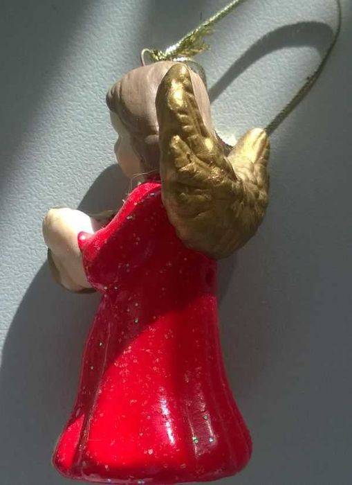 Figurka Aniołek z harfą z dzwoneczkiem do zawieszenia na choinkę 7cm
