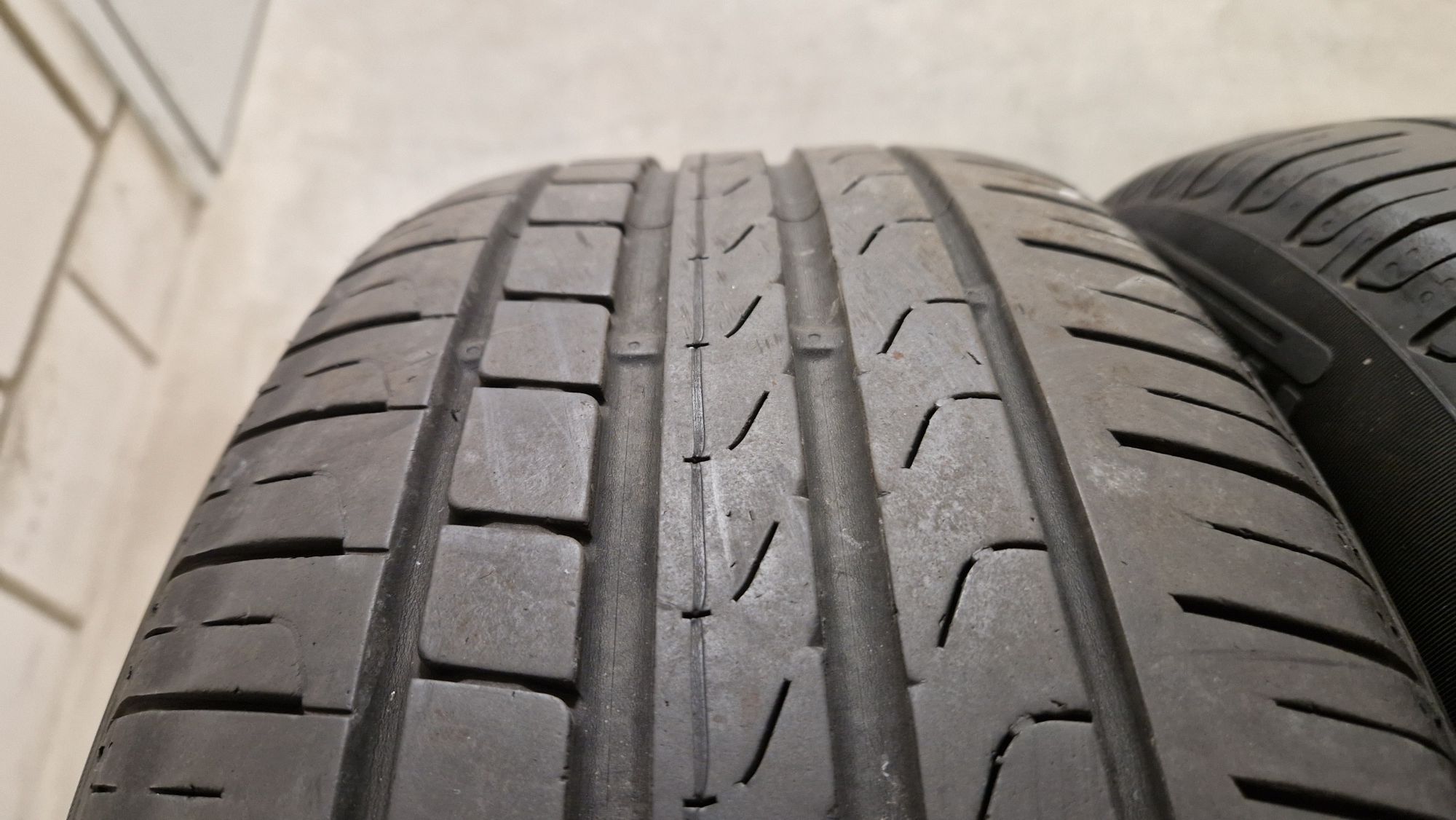 Używane opony letnie Pirelli P7 Cinturato 215/55 R17 94W