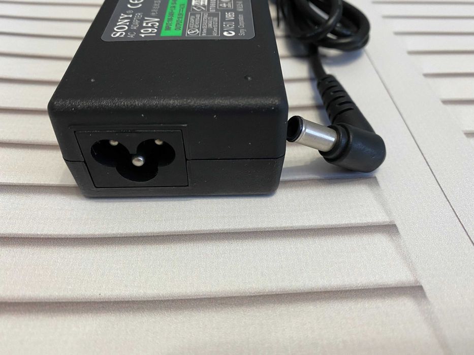 Блок живлення для ноутбука Sony 19.5V 4.7A 92W 6.5*4.4 мм
