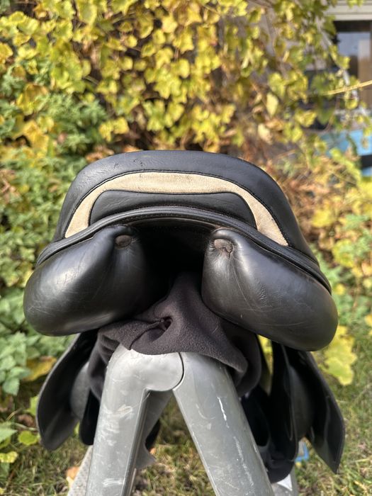 Siodło Prestige Meredith 18’ (jak 17,5’)