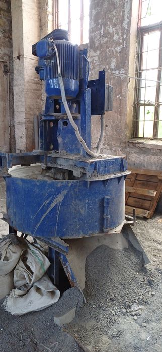 Вибропрес для шлакоблока и бордюров.Шлакоблок.Оборудование для шлакоб