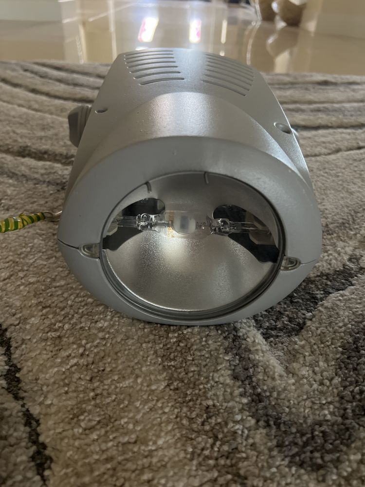 Lampa loft halogen 230V-50hz