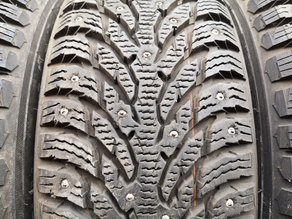 Зимняя резина 215/60 R17 Nokian Hakkapeliita 9