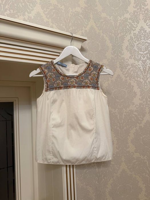 Prada берукавка жіноча