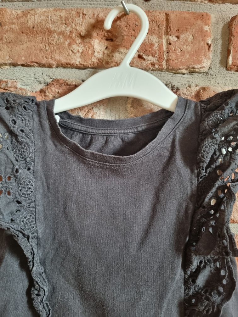 Czarna bluzka z falbankami na ramionach * H&M