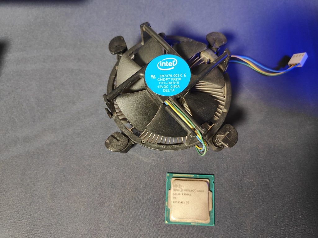 Intel Pentium G3260 + кулер