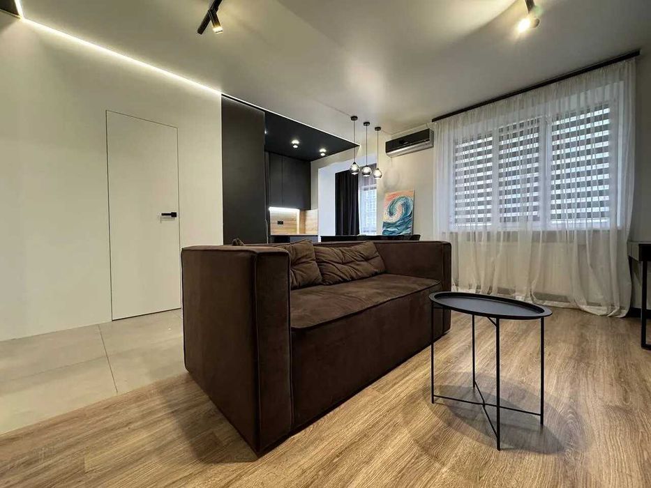 1-кім квартира з сучасним ремонтом