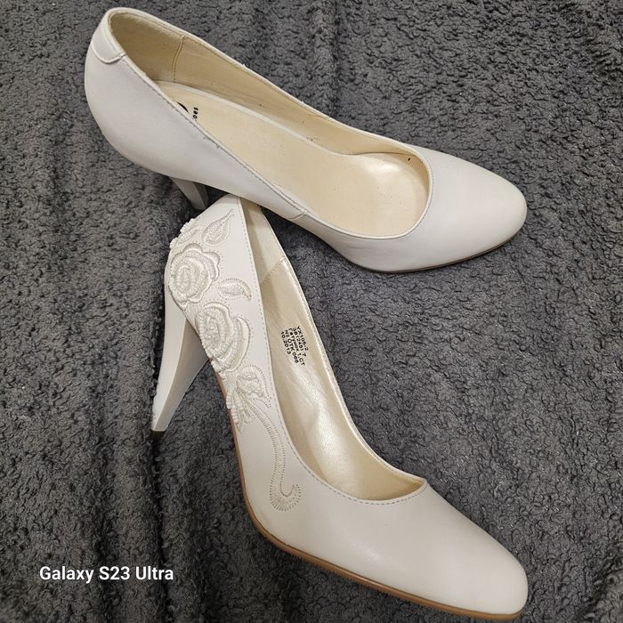 Свадебные туфли.