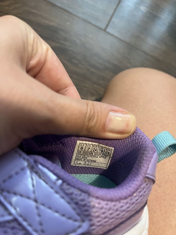 Кросівки sketchers розмір 24