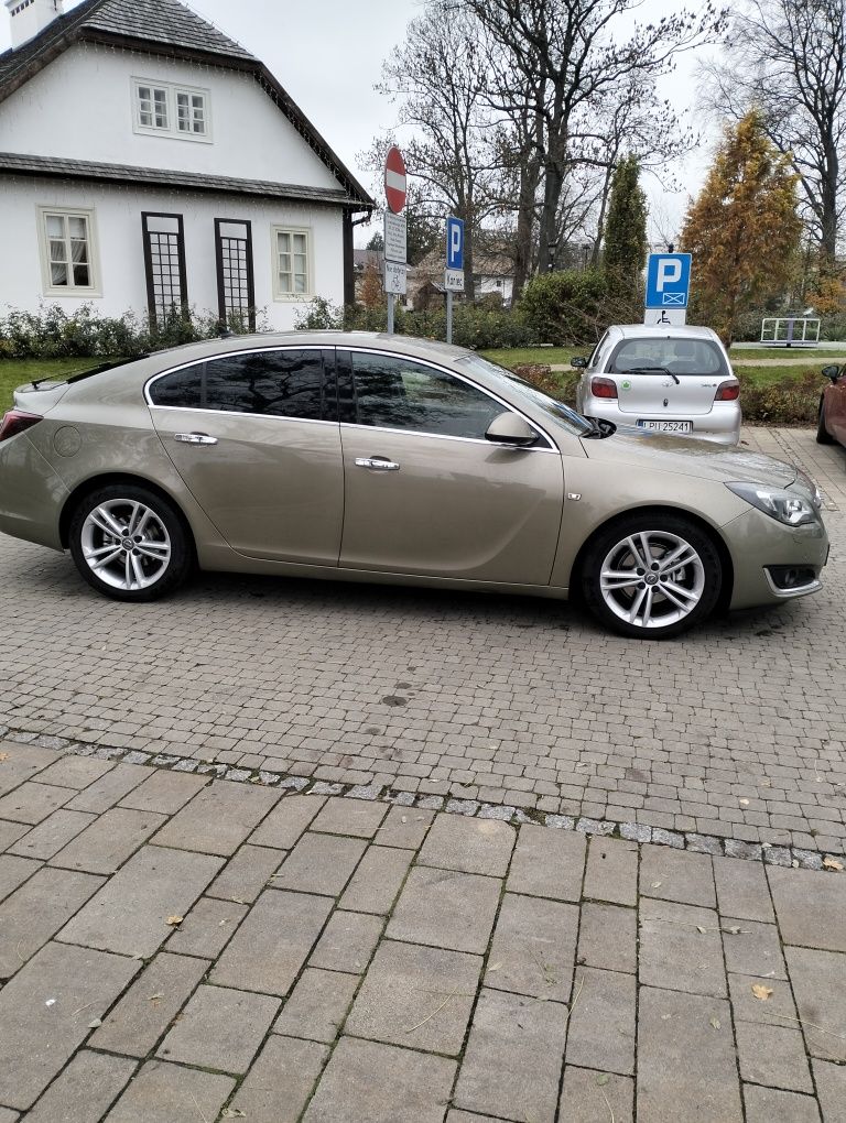 Opel Insignia bogata wersja