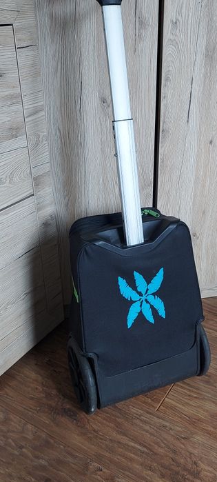 Plecak  walizka na dużych kołach