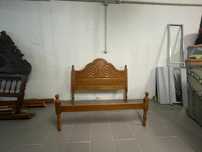 Cama de casal com estrado