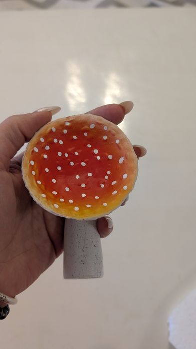 Підставка полочка мухомор