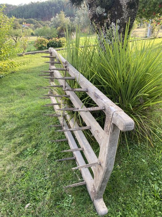 Grade de bois antiga