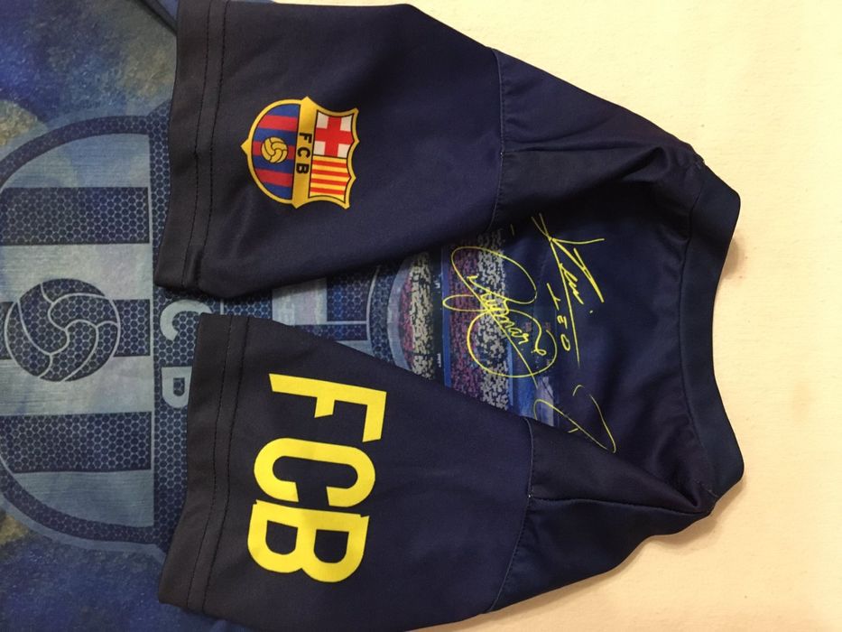 Футболка Барселона fc Barcelona  с автографами месси