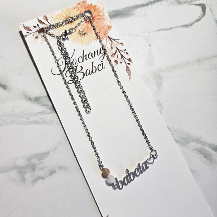 Łańcuszek z kamieniami