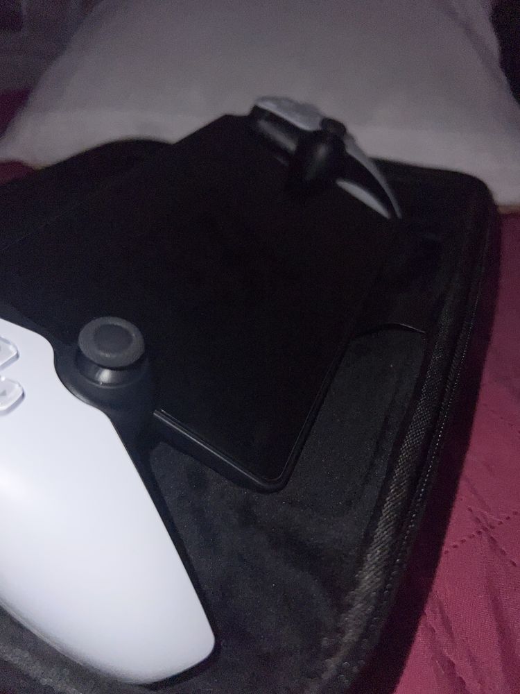 Vendo ́playstation portal nova, comprada a 4 meses