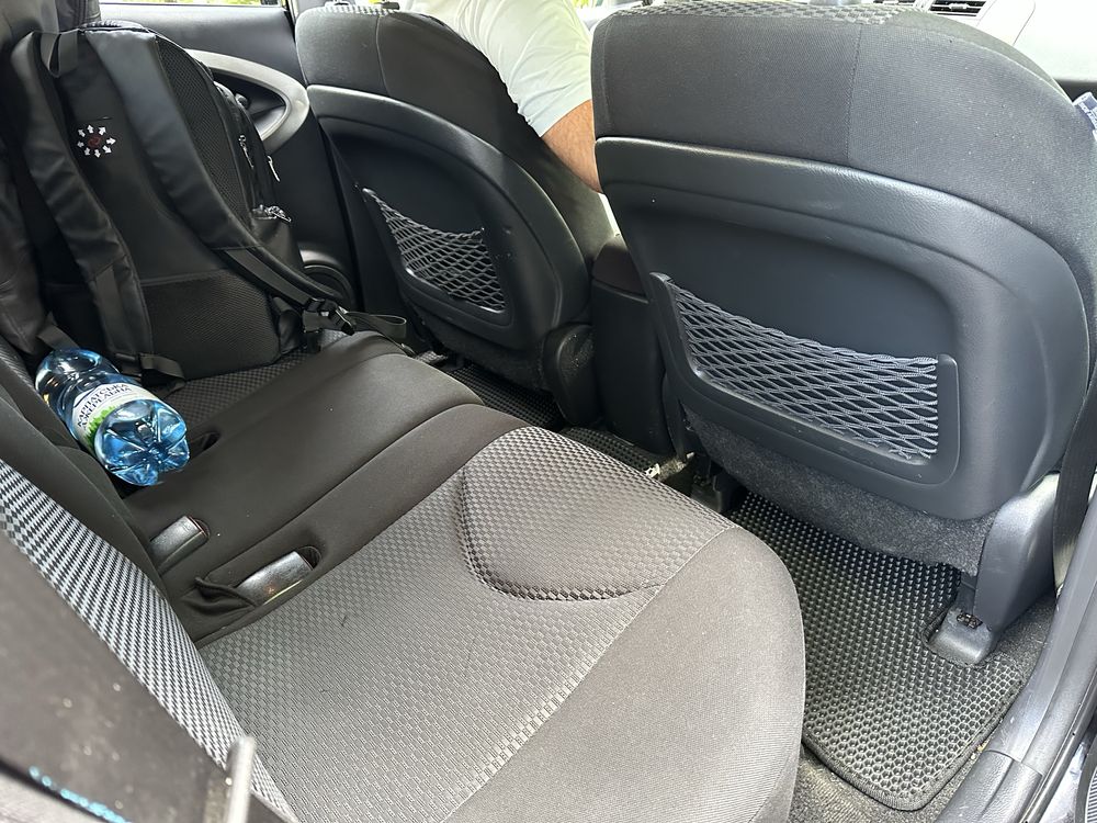 Toyota pav4 з ГБО 2011 рік автомат клімат і тд