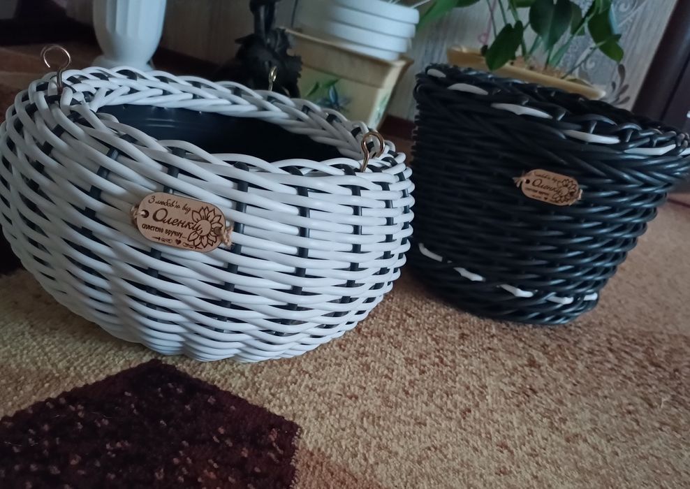 Вазони, кашпо з ротангу, власного плетіння