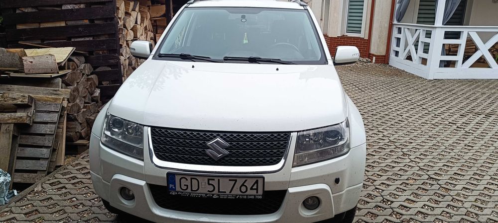 Suzuki grand Vitara 2.4 benzyna 2012 automat