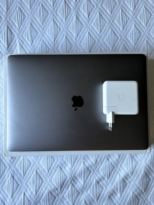 MacBook Pro 2019 15" Touch Bar 512Gb 2,3Ghz i9 16Gb RAM