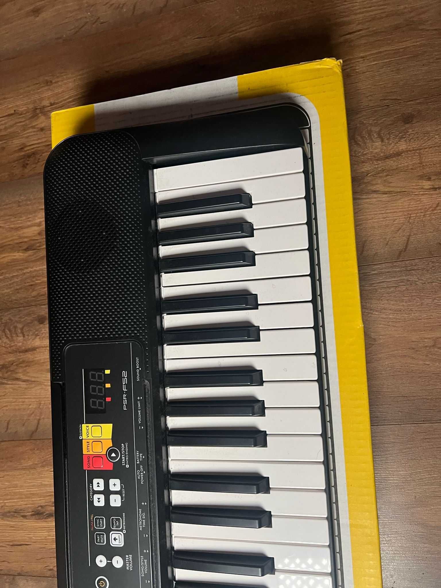 Keyboard/piano Yamacha PSR-F52