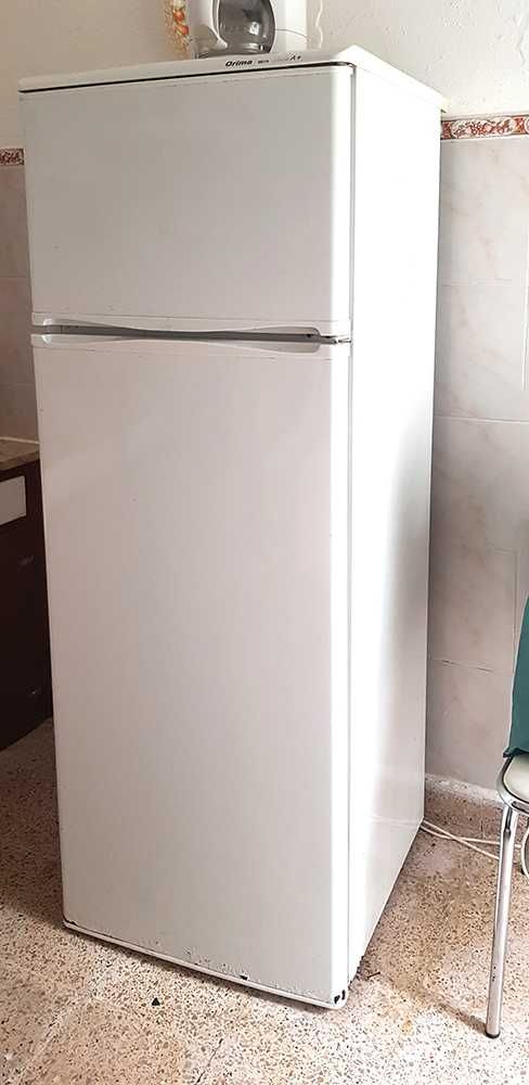 Frigorífico Orima 2 portas com congelador