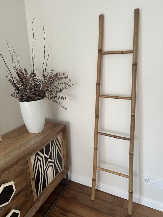 Escadote / toalheiro bambu