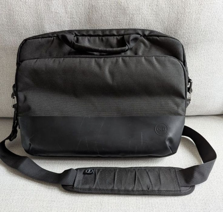 Сумку для ноутбука Dell