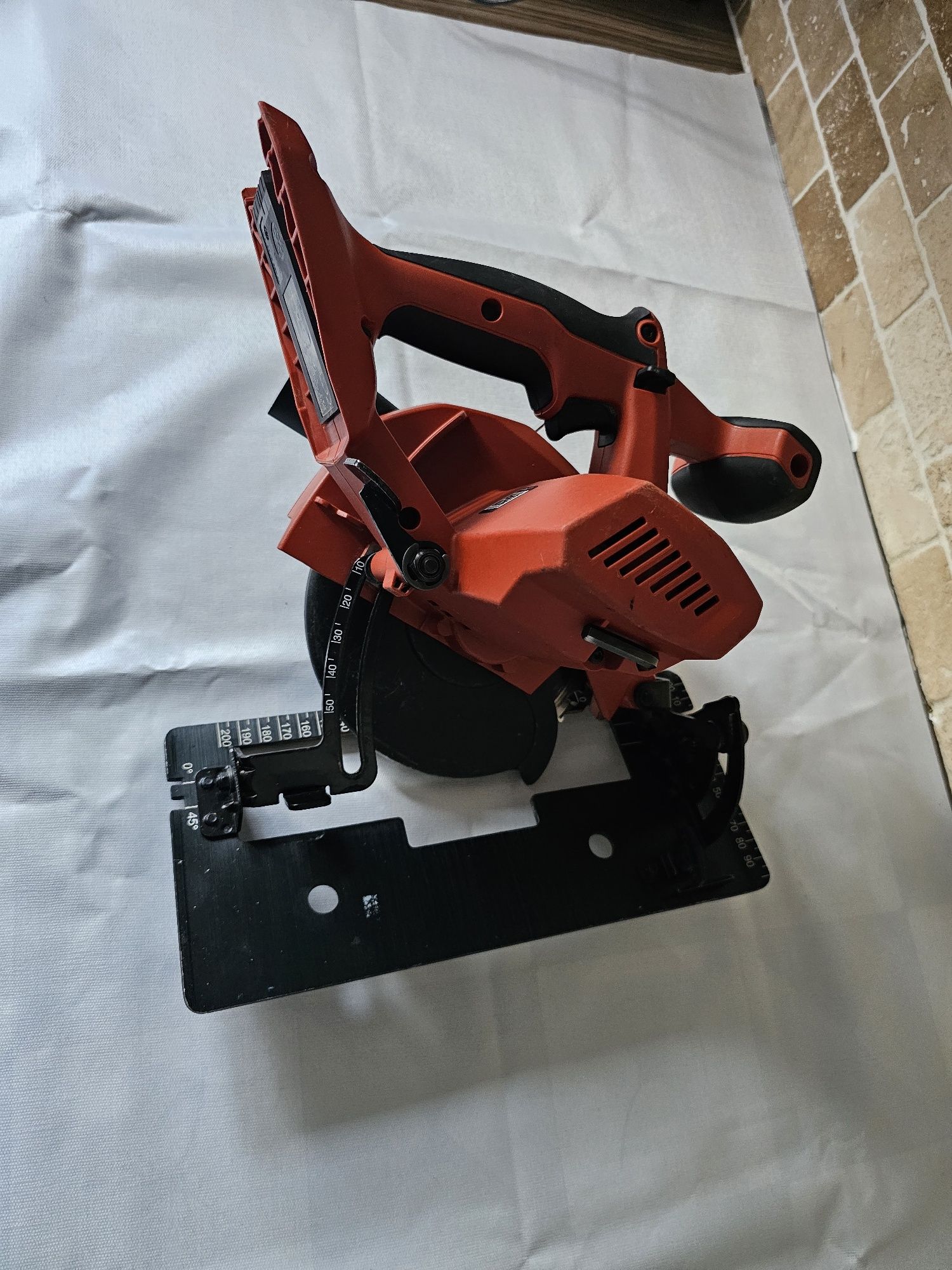 Hilti SCW 22-A akumulatorowa 22V piła tarczowa 165mm