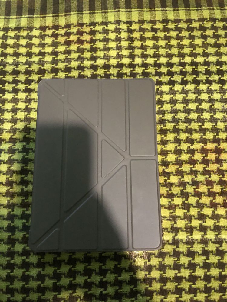 Продам iPad 5 ,32, Wifi ,LTE.