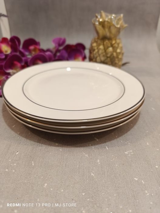 Klasyczne talerzyki deserowe ze złoceniem