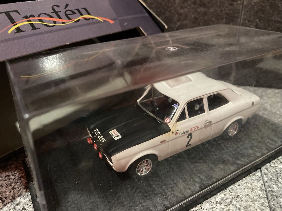 Ford Escort 1600 TC 1:43 trofeu