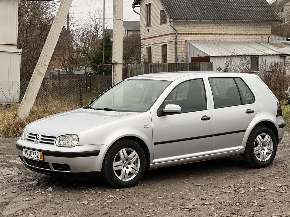 Продам VW Golf 1.6 бензин АВТОМАТ