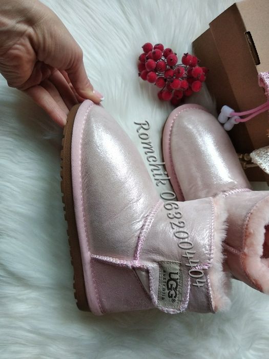 Теплі натуральні повністю овчина уггі уги Ugg Australia 31,32,33,34,35