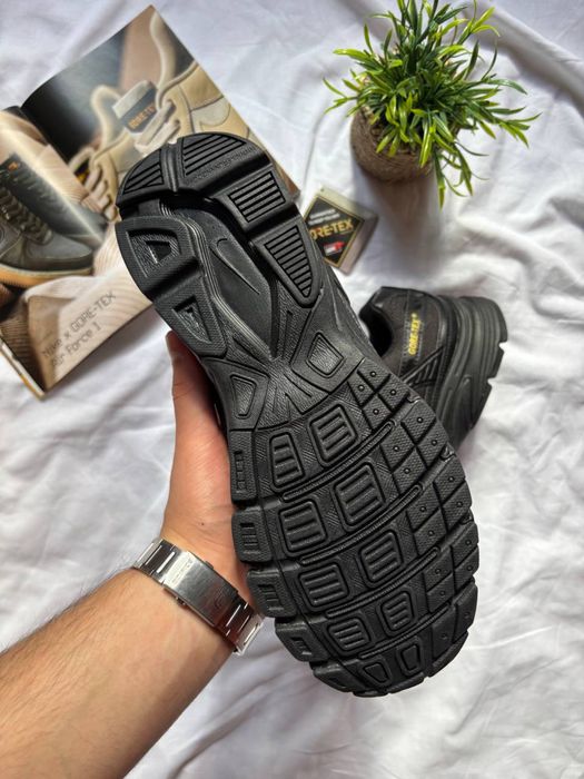Nike initiator Gore-Tex